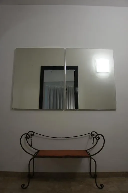 B&B Civico 40 Milano 2*,  Italia